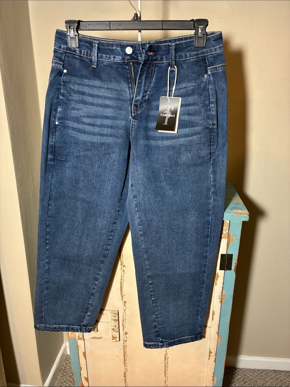 NWT Flamingals Navy Cropped Ankle Jeans. Size Medium